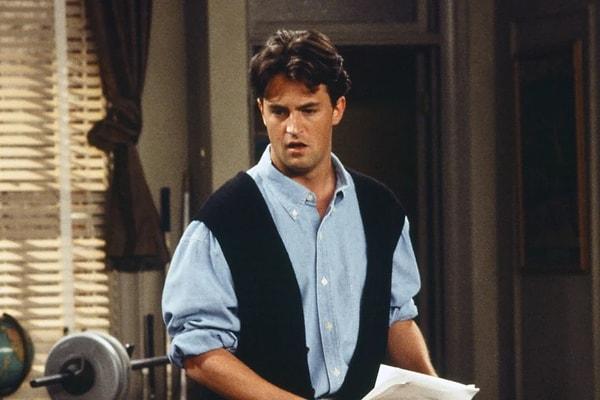 Ne yazık ki dizinin en sevilen karakterlerinden Chandler Bing'e hayat veren Matthew Perry'nin hayatını kaybettiği haberi hepimizi çok üzdü.