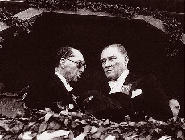 Atatürk'ün yalnızca siyasi başarısı, özel hayatı ya da fikirleri değil aynı zamanda burcu da sosyal medyada tartışma konusu oldu.