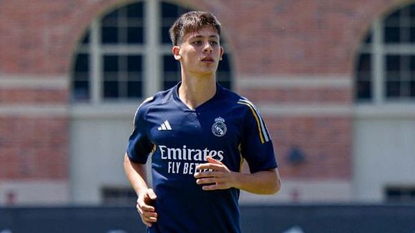 İspanyol spor gazetesi AS, Arda Güler'in Real Madrid formasıyla ilk maçına çıkacağını duyurdu.