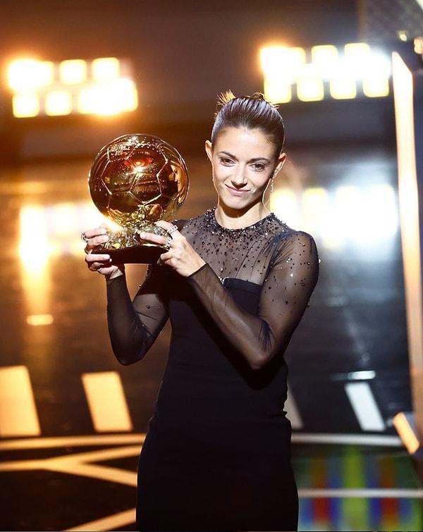 'Yılın En İyi Kadın Futbolcusu' ödülünü Barcelona'dan İspanyol Aitana Bonmati aldı.