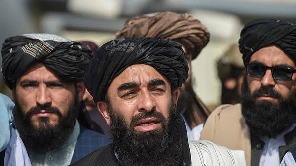 Taliban'ın yasak ve kısıtlamaları sadece kadınlar için değil. Afgan erkekler de Taliban yasaklarından deyim yerindeyse nasibini alıyor. Bunlardan biri de "sakal uzatma" mevzusu.