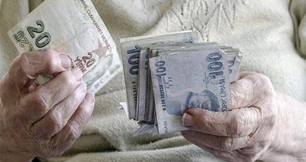 12,2 milyon emekli olan Türkiye'de ikramiye ödemelerinin bütçeye 61 milyar lira toplam maliyeti olduğu belirtilmişti.