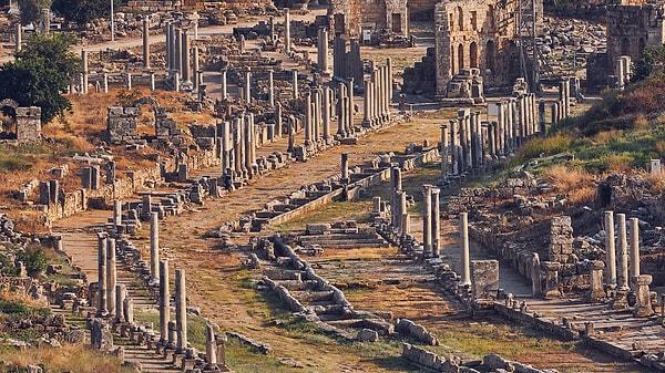 Geçtiğimiz günlerde Google Maps’te bir kullanıcının hazırladığı yeni harita ile Türkiye'deki antik kentlerin konumlarına, büyüklüklerine ve sağlamlıklarına interaktif bir şekilde ulaşmak artık mümkün.