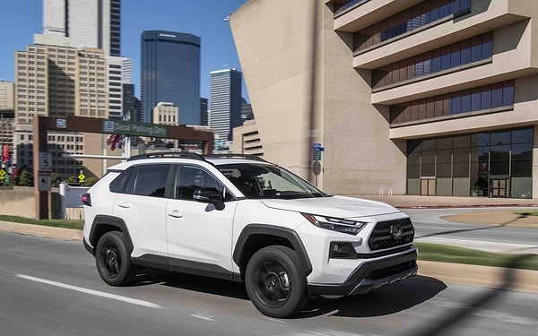 Toyota RAV4 fiyat listesi Kasım 2023