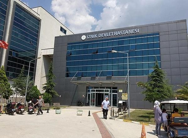 Bursa’da görevli bir uzman doktor, kanser hasta üzerinden ağrı kesici temin ettiği gerekçesiyle açığa alındı.