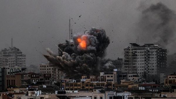 7 Ekim günü Hamas, İsrail'e yönelik saldırı başlatmış, İsrail de buna misilleme olarak Gazze Şeridi'ni abluka altına almıştı. İsrail yaklaşık 3 haftadır Gazze'nin çeşitli yerlerine hava saldırıları düzenliyor.