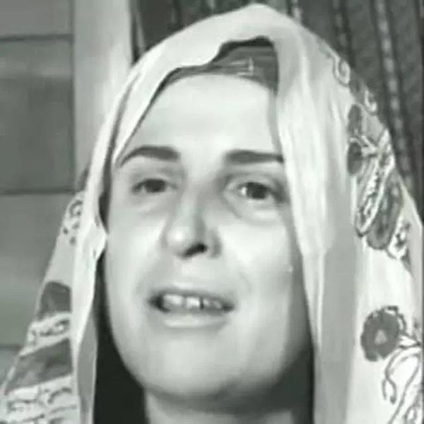 Siyah beyaz filmlerin tanınmış isimlerinden biri olan Cevat Kurtuluş'un eşi olan Meral Kurtuluş, 2008 yılında öldüğüne dair haberlerle gündeme gelmişti.