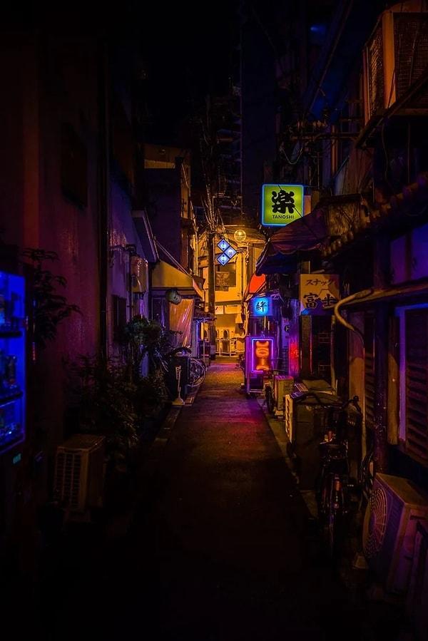11. "Osaka'da neonlu geceler"