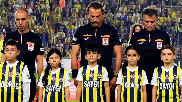 Trendyol Süper Lig'in 9'uncu haftasında oynanan Fenerbahçe - Hatayspor maçında görev yapan yardımcı hakem Kemal Yılmaz, hakemlikten istifa etti.