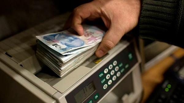 3,7 trilyon lira ile zirvede olan İstanbul’u, 1,4 trilyon lira kredi borcuyla Ankara, 521 milyar lirayla İzmir takip etti.
