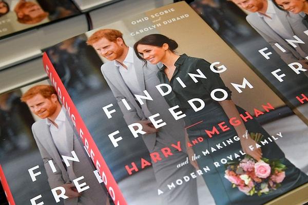 Prens Harry ve Megan Markle çiftinin hayatını anlatan "Finding Freedom" kitabının yazarı Omid Scobie çift ile ilgili çıkaracağı yeni kitabında Prens için "Yeni bir başlangıç yapmak zorunda kalan bir prens." yazdı.