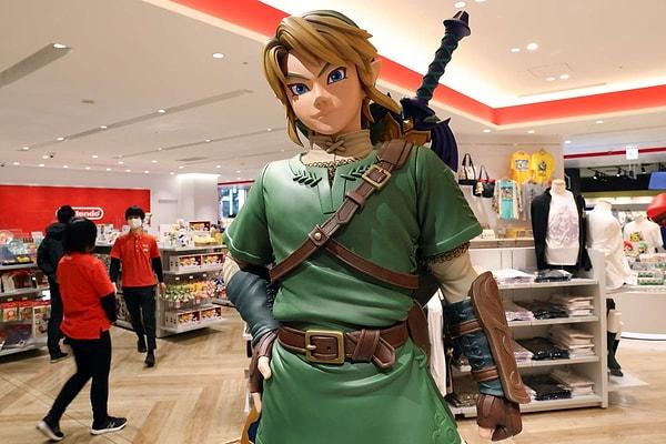 Şimdi ise yapımcı Shigeru Miyamoto canlı aksiyon uyarlamasını Sony Pictures ile birlikte geliştirmeye başladığını ve Nintendo'nun prodüksiyona yoğun bir şekilde dahil olmasıyla filmin geliştirilmesine resmi olarak başladığını dile getirdi.