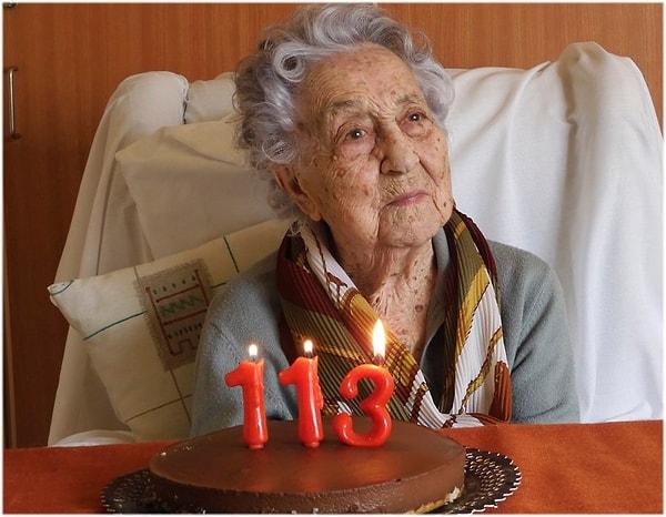 116 yaşında olan Maria daha önce şunları söyledi: "Hep her şeyden azar azar yedim. Hiçbir rejimi takip etmedim. Herhangi bir hastalıktan muzdarip olmadım ya da ameliyathaneye adım bile atmadım."