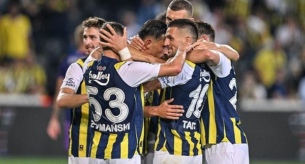 Heyecanla beklenen karşılaşma öncesinde maçın yayıncısı, sosyal medya hesabından yaptığı tanıtım paylaşımında “Fenerbahçe Ludogerets’i bu akşam evire çevire n’apar?” ifadelerine yer verdi.