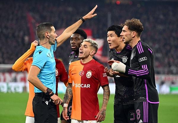 Güçlü bir kadroyla sahaya çıkan Bayern Münih için Galatasaray taraftarları, "Hitler'i de alsaydınız" yorumları yaptı.