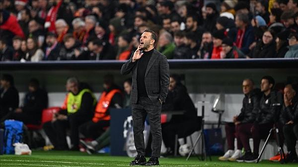 Galatasaray Teknik Direktörü Okan Buruk maç sonu basın toplantısında hakemi eleştirdi.