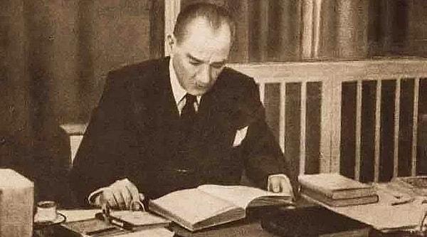11. 57 yıllık yaşamı boyunca 3900'den fazla kitap okuduğu bilinen Atatürk kaç kitap yazmıştır?