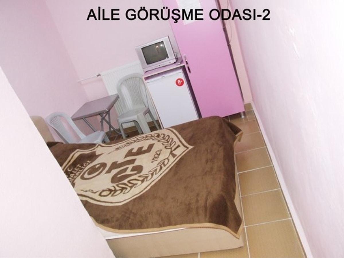 Hapishanedeki Mahkumların Eşleriyle Cinsel İlişki Yaşadığı Pembe ...