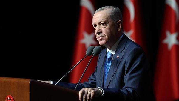 Erdoğan; “Yargının iki kurumu arasındaki yetki tartışmasının çözüm yeri anayasadır, yasalardır. Ancak mevcut anayasamız ve yasalarımız, bu konuda yetersiz kalmaktadır.” ifadelerini kullandı.