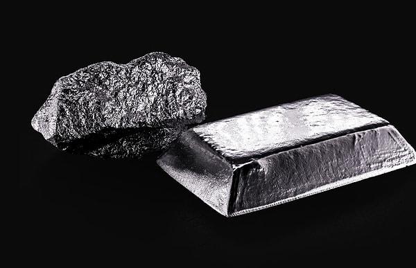 Şu anda en pahalı değerli metal ve en nadir olanlardan biri olan rodyumun ons başına fiyatı (bu içerik yayınlandığı sırada) 10.300 dolar. Peki, onu bu kadar pahalı yapan nedir?