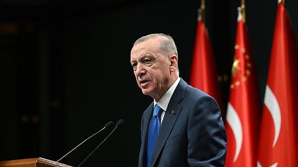Cumhurbaşkanı Recep Tayyip Erdoğan da beraberindeki heyet ile birlikte zirve için yola çıktı.