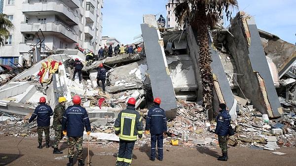 Kahramanmaraş'ta bulunan 10 katlı Ezgi Apartmanı, depremin ardından tamamen yıkılmış ve 35 kişinin hayatını kaybetmesine neden olmuştu.