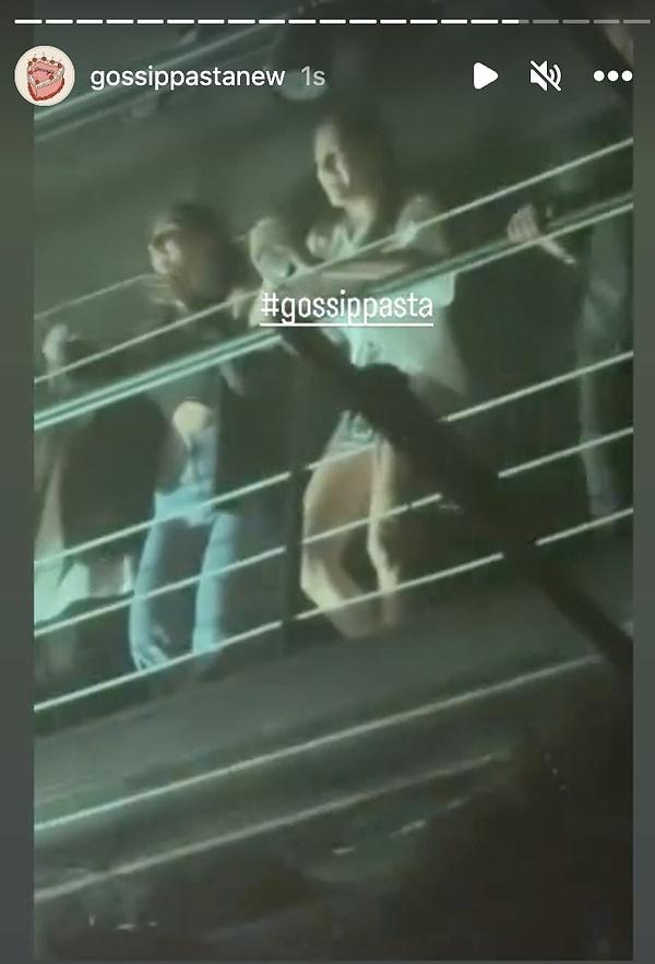 Hatta Instagram'da Gossip Pasta'nın paylaştığı Serenay Sarıkaya'nın 29 Eylül gecesi Mert Demir'in konserine gittiği görüntüler aşk iddialarını güçlendirdi. Serenay Sarıkaya'nın konser sonrası Mert Demir'in kulisine gittiği de iddia edildi.