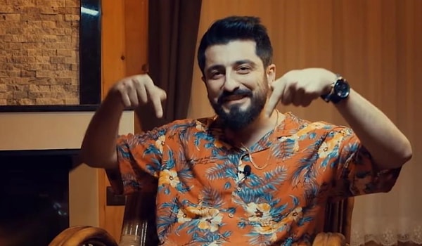 Röportaj Adam adıyla tanınan Mahsun Karaca YouTuber ve oyuncu.