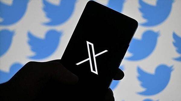 Musk'ın yaptığı en büyük değişiklik ise Twitter'ın ismini "X" olarak değiştirmek oldu. Bu değişim sosyal medyayı salladı.