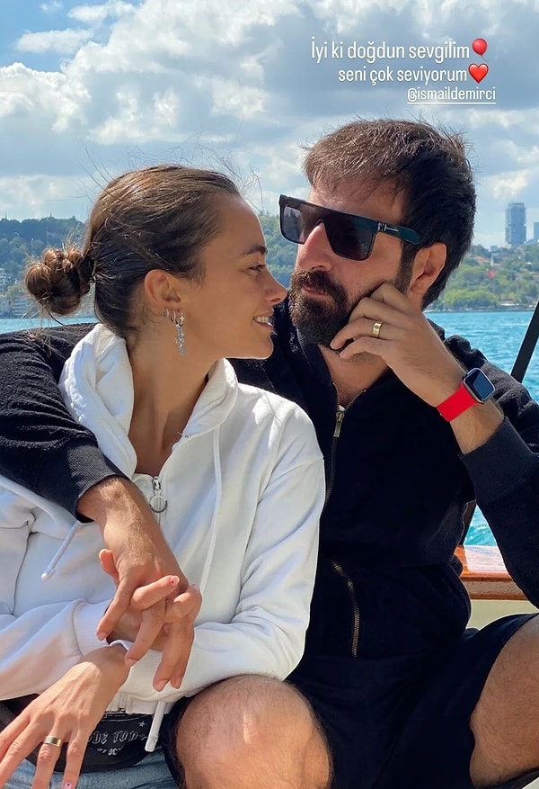 Hande Soral, 39 yaşına basan eşi İsmail Demirci'nin doğum gününü "İyi ki doğdun sevgilim, seni çok seviyorum." notu ile kutladı.