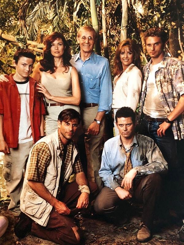 1999-2001 yıllarında ise "Amazon" dizisindeki Karen Oldham rolüyle herkesin beğenisini toplamıştı.