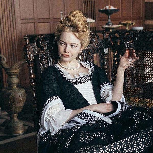 9. The Favourite filminde Abigail'i canlandırmak için ilk kez korse giyen Emma Stone, The Graham Norton Show'da şunları söyledi: