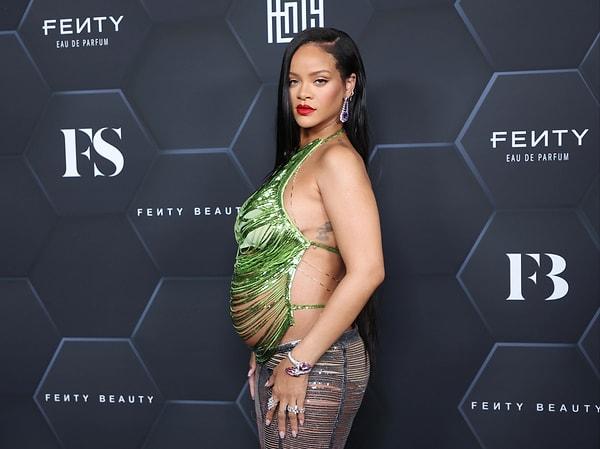 Daha önce ikinci hamileliği hakkında konuşurken Rihanna, gelecekte daha çok çocuğa hayır demeyeceğini söyleyerek spoiler vermişti...
