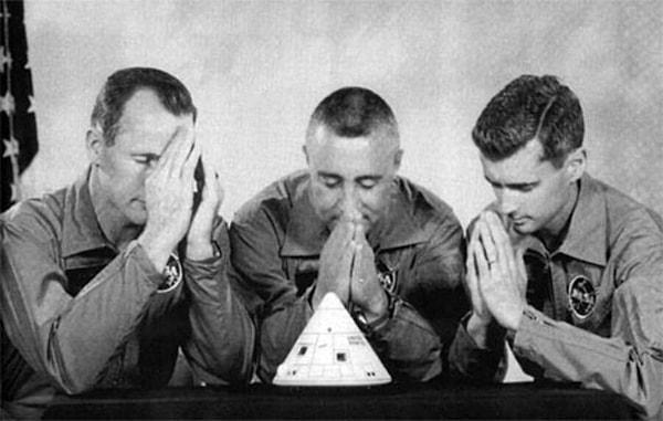 1. Apollo 1 astronotlarının duası.