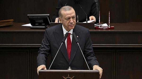 Erdoğan, eski rakibinin genel başkanlık sonrası yaptığı ofis açma planlarına, seçim döneminde evinin mutfağında çektiği videolar üzerinden yorum yaptı ⬇️