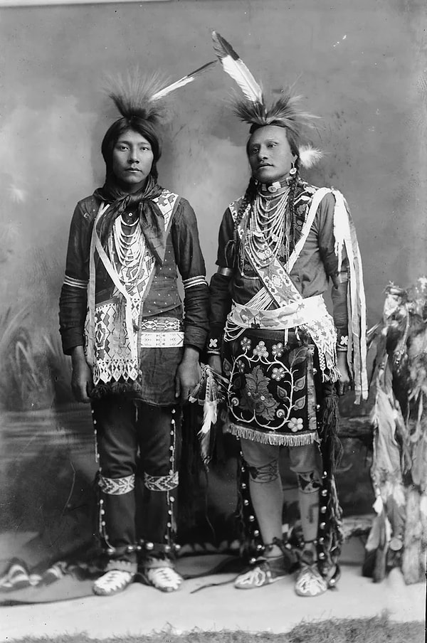 6. Güney Idaho bölgesinde yaşayan Amerika yerlileri. (1897)