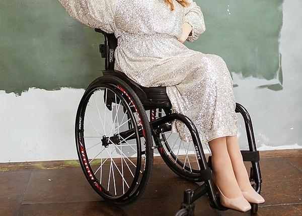 1. "Gelin, tekerlekli sandalyesinin 'resimleri mahvedeceğini' düşündüğü için damadın annesinin düğünde olmasını istemedi."