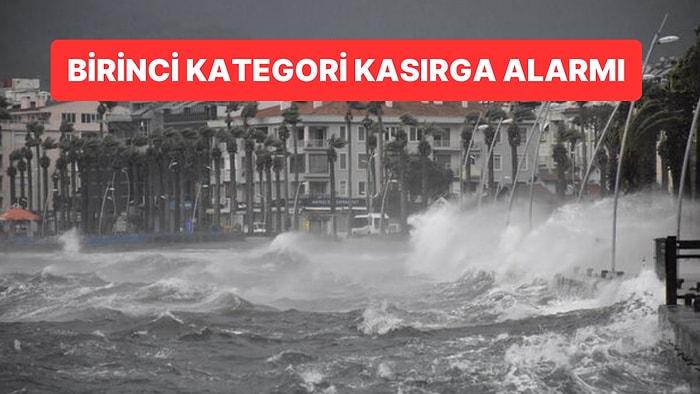 ‘Türkiye Kasırgası’ Geliyor: İşi Olmayan Sokağa Çıkması Uyarısı