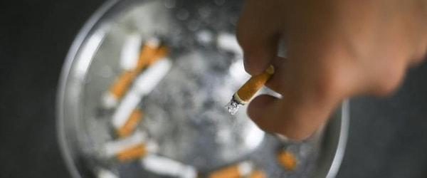 Geçtiğimiz günlerde Dünya Sağlık Örgütü de konuyla ilgili bazı tespitler yaptı. O tespitlerden en dikkat çekici olanı ise "Yalnızlık, günde 15 sigara içmekle aynı şey" cümlesiydi.
