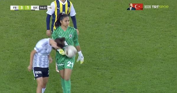 Kadın Futbol Süper Lig'in 11. haftasında Fenerbahçe Petrol Ofisi, Beşiktaş'ı konuk etti.