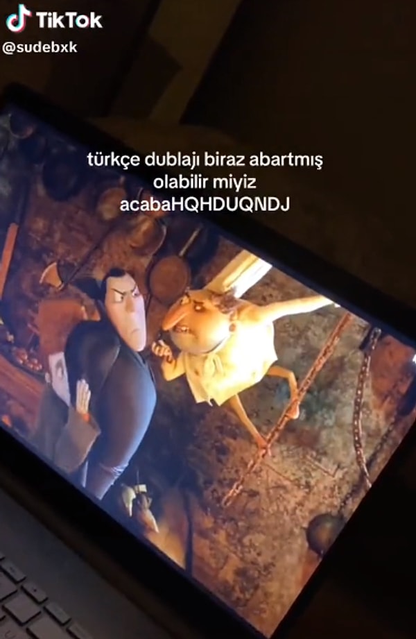 @sudebxk adlı bir TikTok kullanıcısının serinin ilk filmini "Türkçe dublajı biraz abartmış olabilir miyiz" diye paylaşması üzerine filmden bir karakter viral oldu.