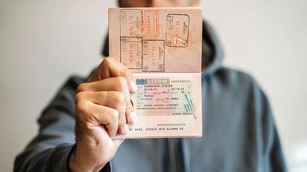 Gerekçede federal hükümet açısından vizelere dair münferit vize merkezlerine atfedilebilecek ret rakamları ve oranlarının kategorize edilmesinin, üçüncü tarafların "uygunsuz sonuçlara" varmasını önlemek için gerekli olduğu vurgulandı.