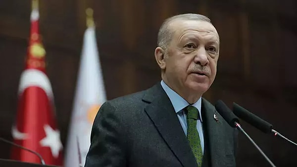 Cumhurbaşkanı Recep Tayyip Erdoğan, Cezayir ziyareti dönüşünde uçakta gazetecilerin sorularını yanıtladı.