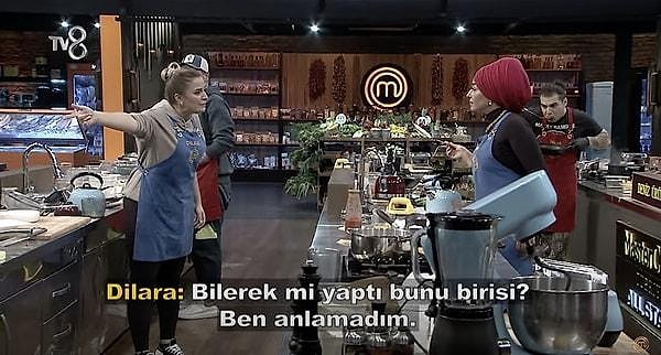 Ravioli yapılan gecede her yarışmacı 10'ar dakika arayla birbirlerinin tezgahlarında yer aldı yani yemeklerde herkesin katkısı oldu.