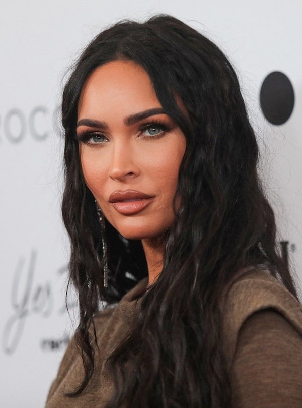 Eski eşi Brian Austin Green ile olan evliliğinden 3 çocuğu olan Megan Fox, "Henüz doğmamış kızıyla vedalaşmasının hayatı boyunca yaşadığı hiçbir şeye benzemediğini" anlattı.