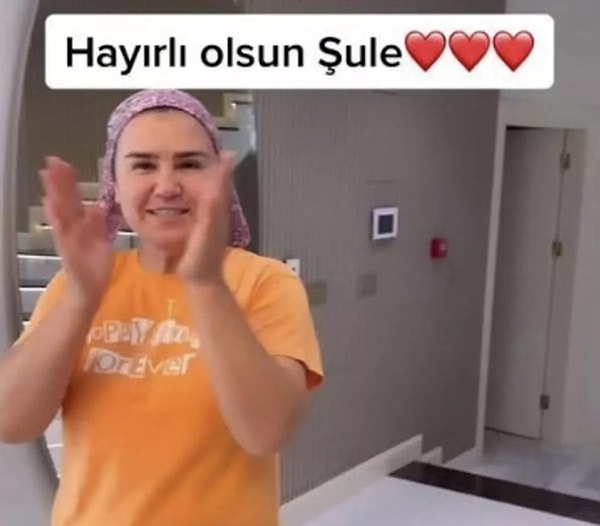 "Sisi" lakabıyla anılan Seyhan Soylu, Şule'nin bir anda evden ayrılacağı haberini duyuran Dilan Polat'ın yardımcısını dövdüğünü iddia ederek ortalığı epey karıştırmıştı.