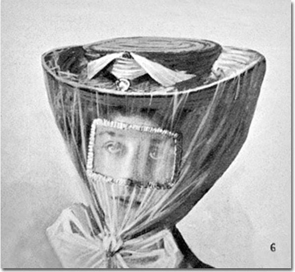 14. Arabada seyahet ederken saçlarının bozulmasını engellemek isteyen Fransız hanımefendilerinin giydiği şapka.