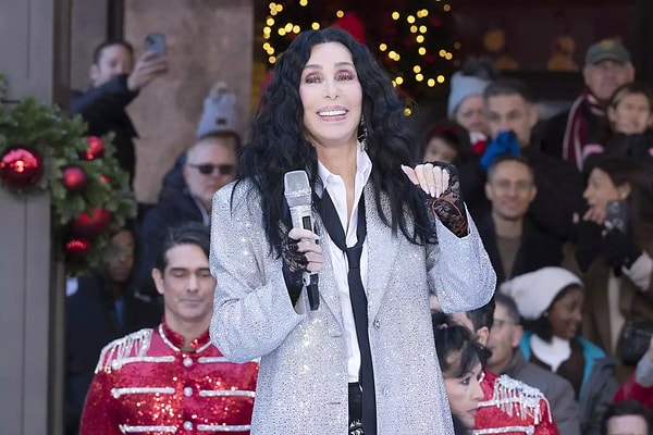 Cher Closes the Macy's Thanksgiving Parade with Style: A Testament to Her Timeless Appeal and Versatility