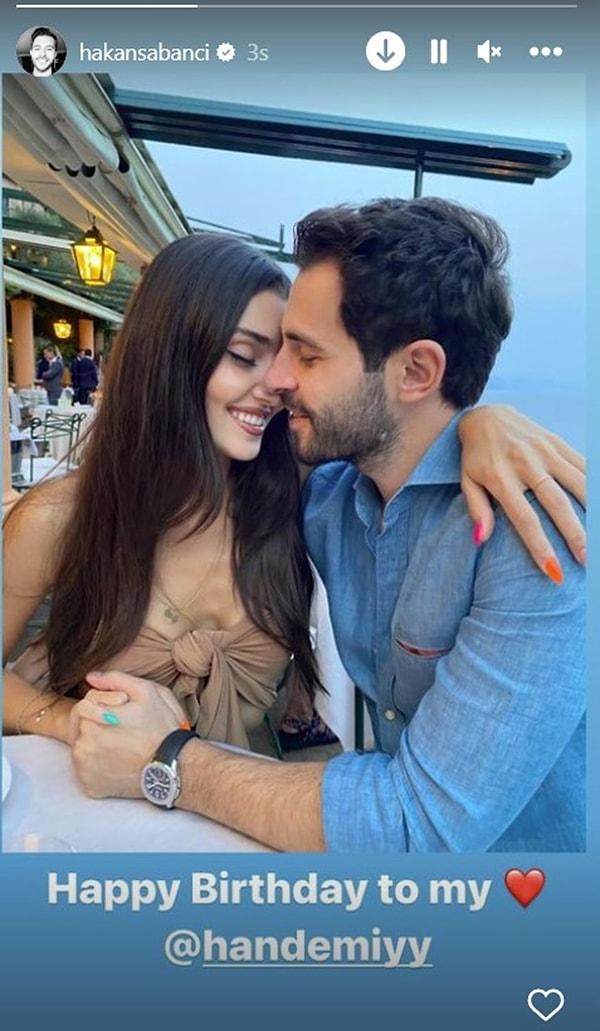 İlişkileri hız kesmeden devam ederken, Hakan Sabancı'nın dün sevgilisi Hande Erçel'in doğum gününü kutladığı fotoğraf sosyal medyayı çalkaladı.