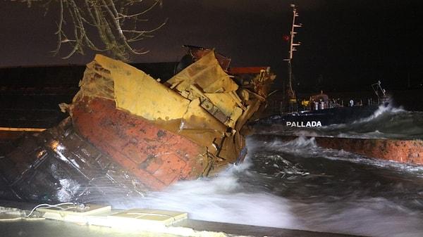 Yavuzyılmaz: " 19 Kasım’da Ereğli’de yaşanan fırtınada batan Kafkametler adlı Türk bandıralı geminin, 5 Ekim 2023’de Karadeniz’de mayına çarparak hasar aldığını Reuters’e dayanarak tespit ettik."